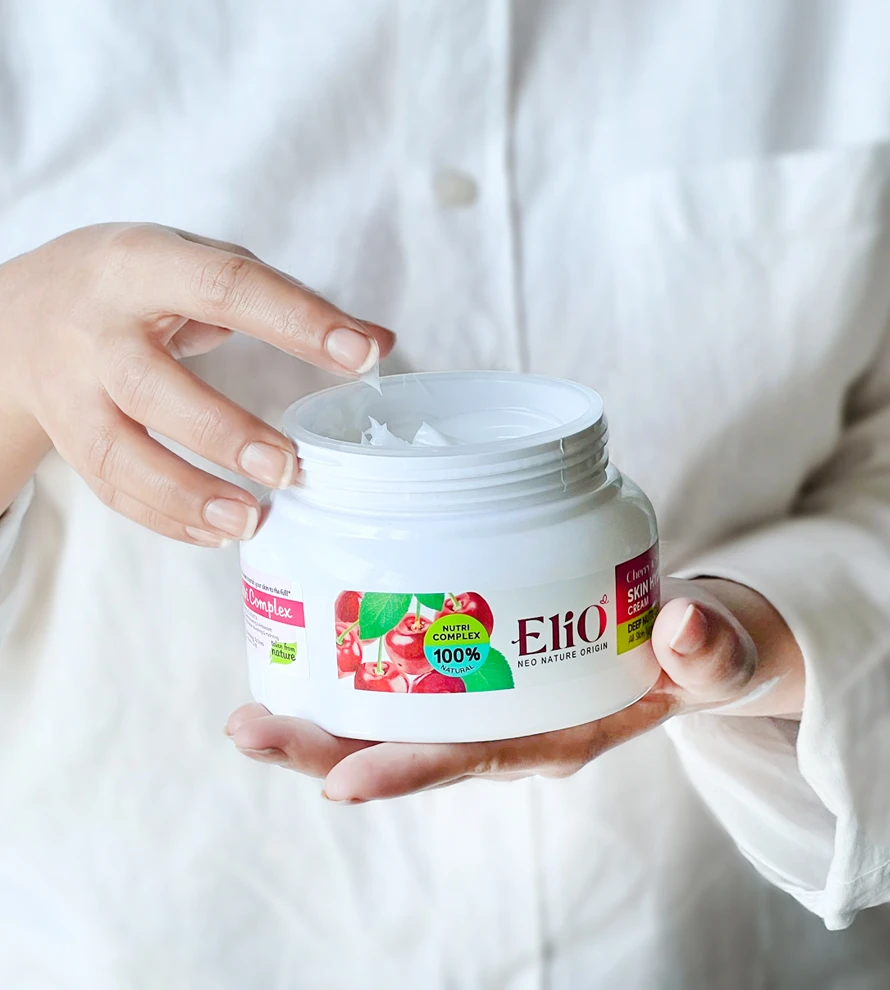 Elio Moisturizing Jar Cream